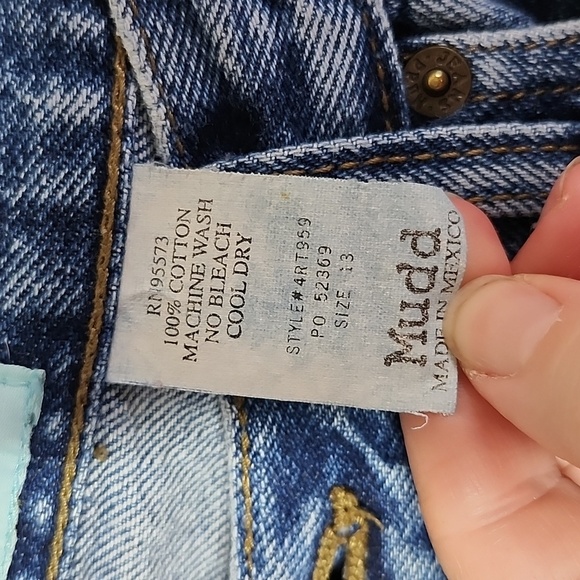 Mudd Y2K Women's Blue Jeans 100 Percent Cotton Size 13 Midrise - Picture 5 of 6
